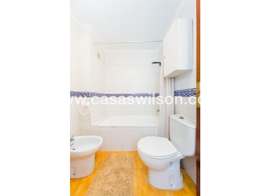 Sale - Apartment - Torrevieja - Calas blanca