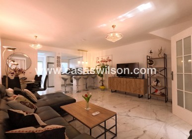 Sale - Townhouse - Torrevieja - El Acequión - Los Náufragos