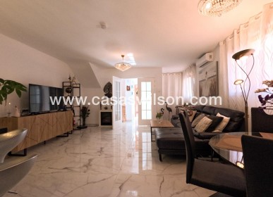 Sale - Townhouse - Torrevieja - El Acequión - Los Náufragos