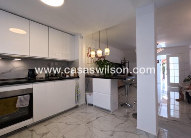 Sale - Townhouse - Torrevieja - El Acequión - Los Náufragos