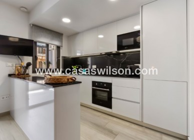 Sale - Apartment - Torrevieja - Costa Blanca