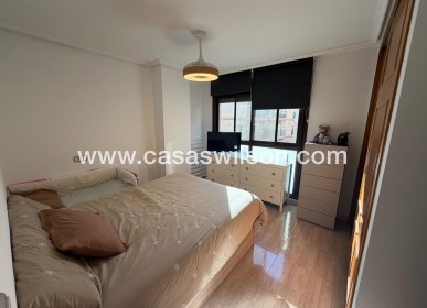 Sale - Apartment - Torrevieja - Centro