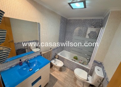 Sale - Apartment - Torrevieja - Centro