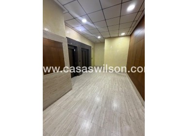 Sale - Apartment - Torrevieja - Centro