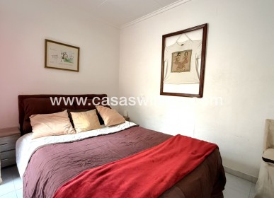 Sale - Bungalow - Torrevieja - Costa Blanca
