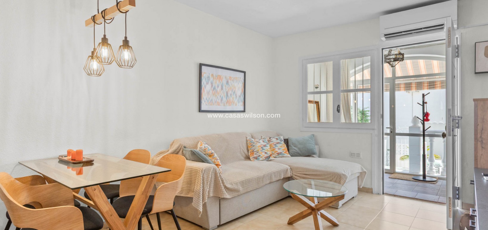 Sale - Bungalow - Torrevieja - Costa Blanca