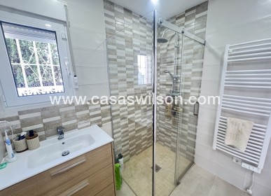 Sale - Villa - Villamartin - Villamartín