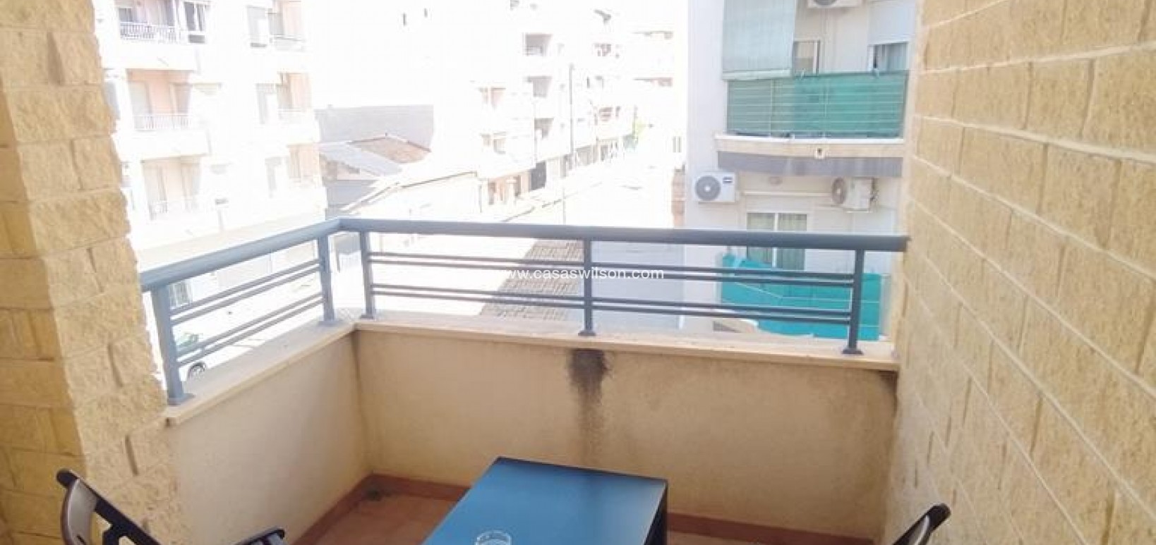 Sale - Apartment - Torrevieja - CENTRO CASCO URBANO