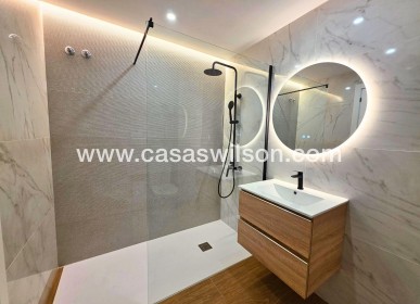 Sale - Townhouse - Torrevieja - Aguas Nuevas