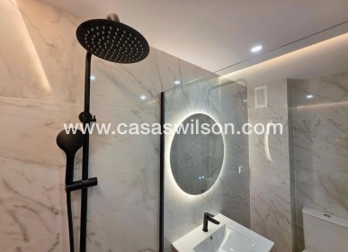 Sale - Townhouse - Torrevieja - Aguas Nuevas