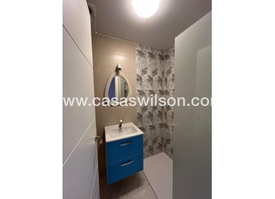 Sale - Apartment - Torrevieja - Centro