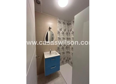 Sale - Apartment - Torrevieja - Centro