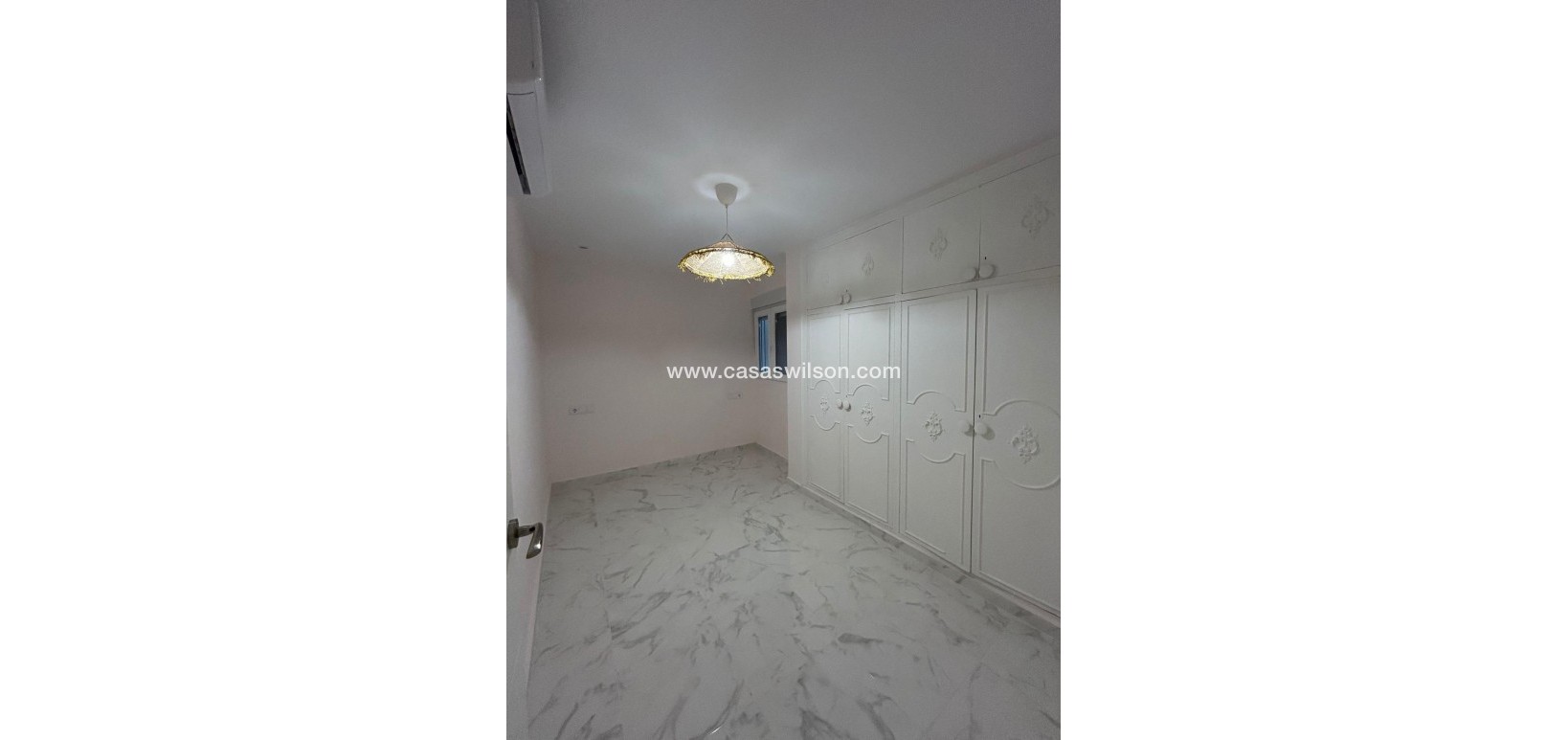 Sale - Apartment - Torrevieja - Centro