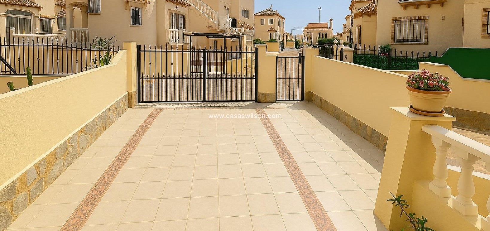 Sale - Apartment - Orihuela Costa - Los Almendros-la Florida