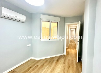 Sale - Appartement - Torrevieja - La Mata pueblo