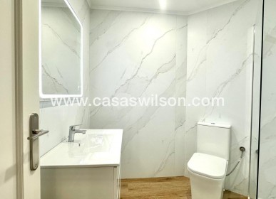 Sale - Appartement - Torrevieja - La Mata pueblo