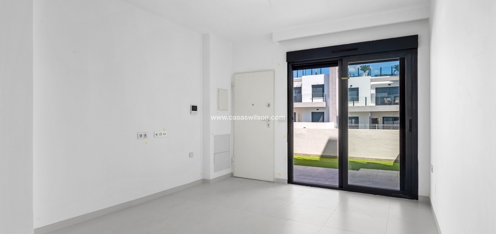 Sale - Apartment - San Miguel de Salinas - Inland