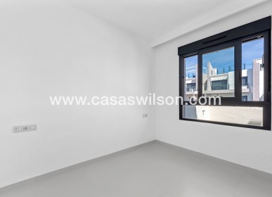 Sale - Apartment - San Miguel de Salinas - Inland