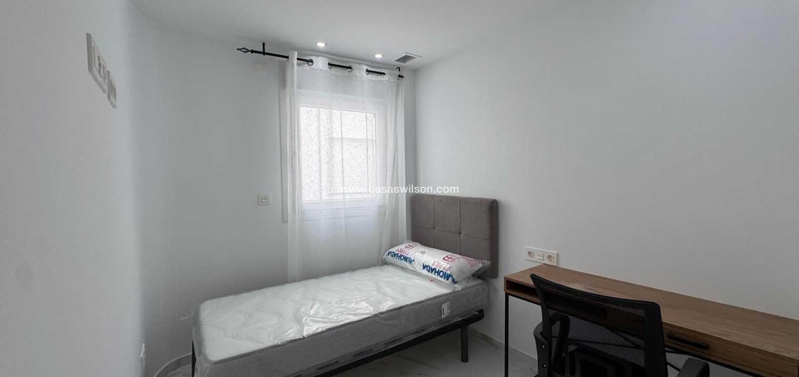 Sale - Apartment - Torrevieja - Centro