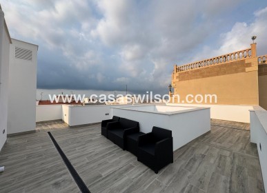 Sale - Apartment - Torrevieja - Centro