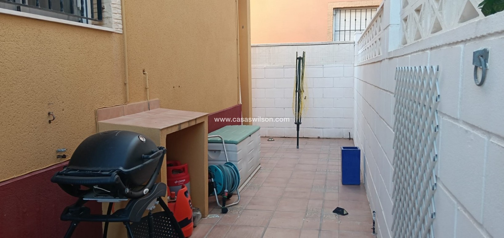 Sale - Villa - Los Montesinos - La Herrada