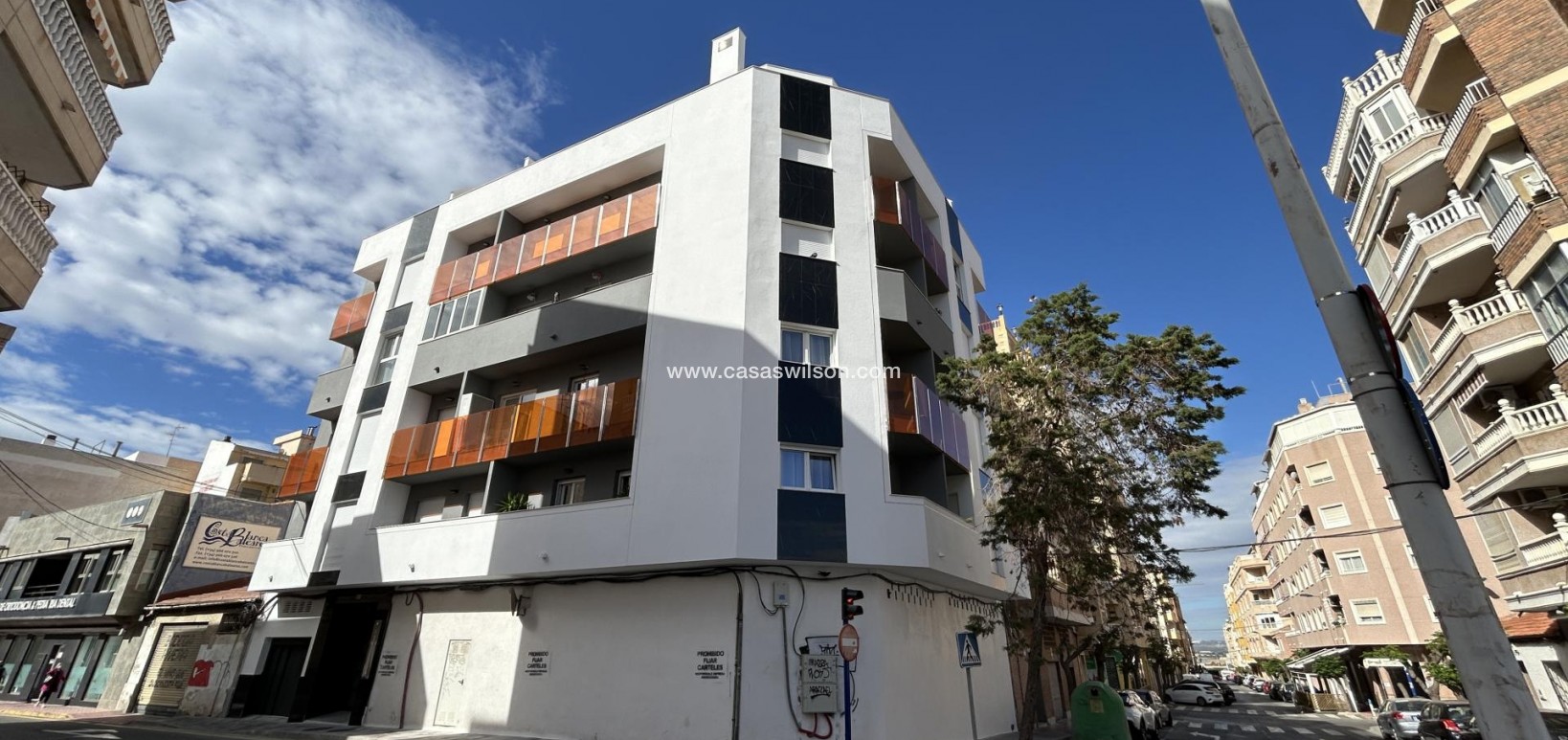 Sale - Apartment - Torrevieja - Costa Blanca