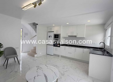 Sale - Townhouse - Torrevieja - Costa Blanca