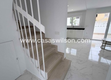 Sale - Townhouse - Torrevieja - Costa Blanca