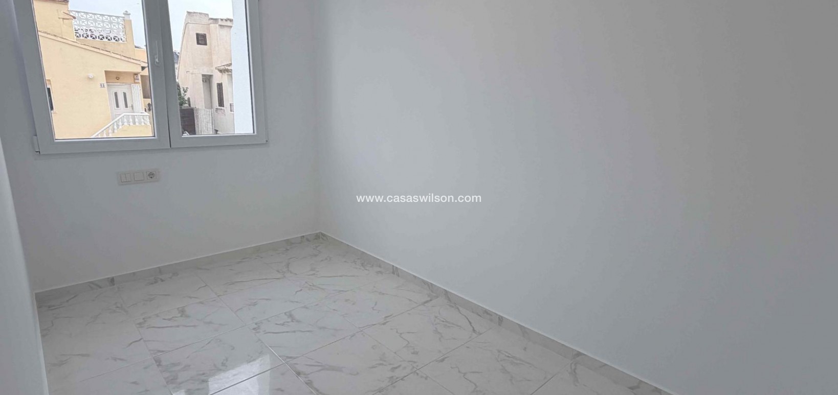 Sale - Townhouse - Torrevieja - Costa Blanca