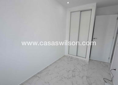 Sale - Townhouse - Torrevieja - Costa Blanca