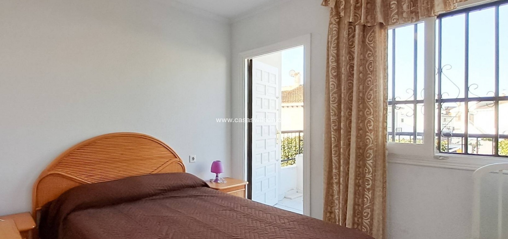 Sale - Apartment - Torrevieja - Aguas nuevas 2