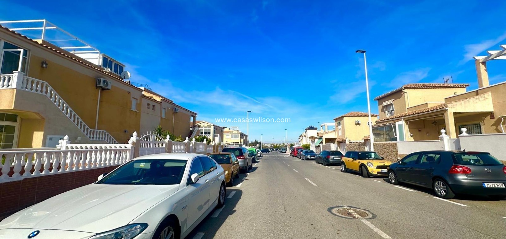 Sale - Bungalow - Torrevieja - Playa de los Locos