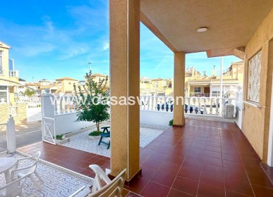 Sale - Bungalow - Torrevieja - Playa de los Locos