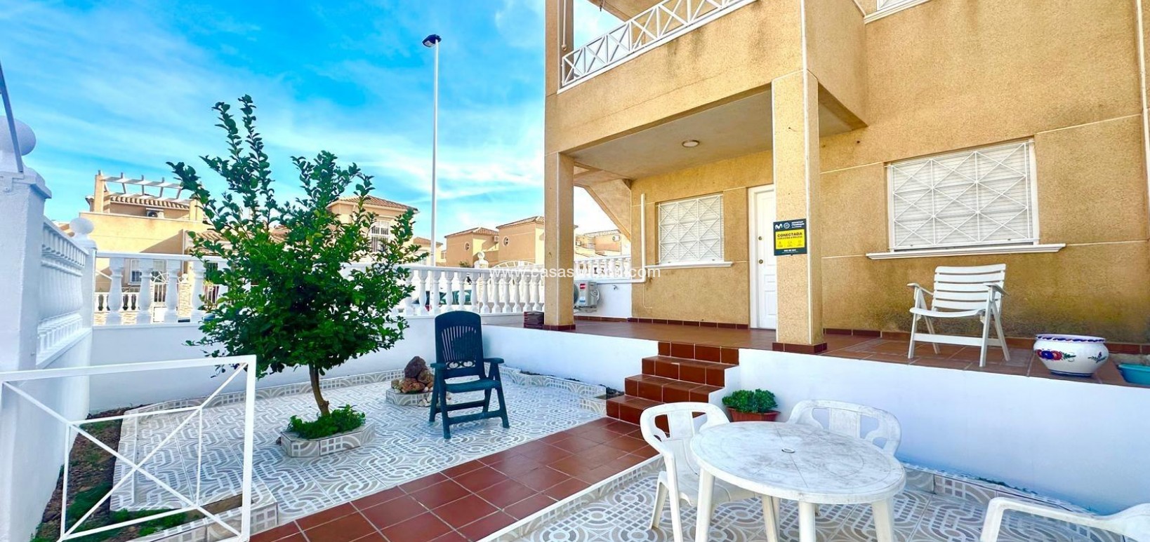 Sale - Bungalow - Torrevieja - Playa de los Locos