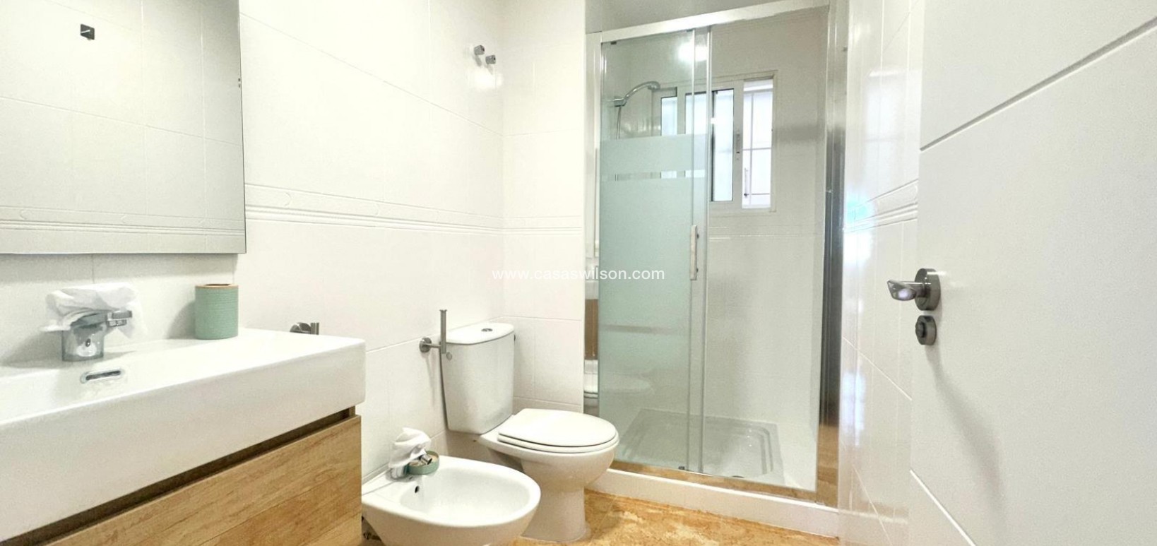 Sale - Bungalow - Torrevieja - Playa de los Locos