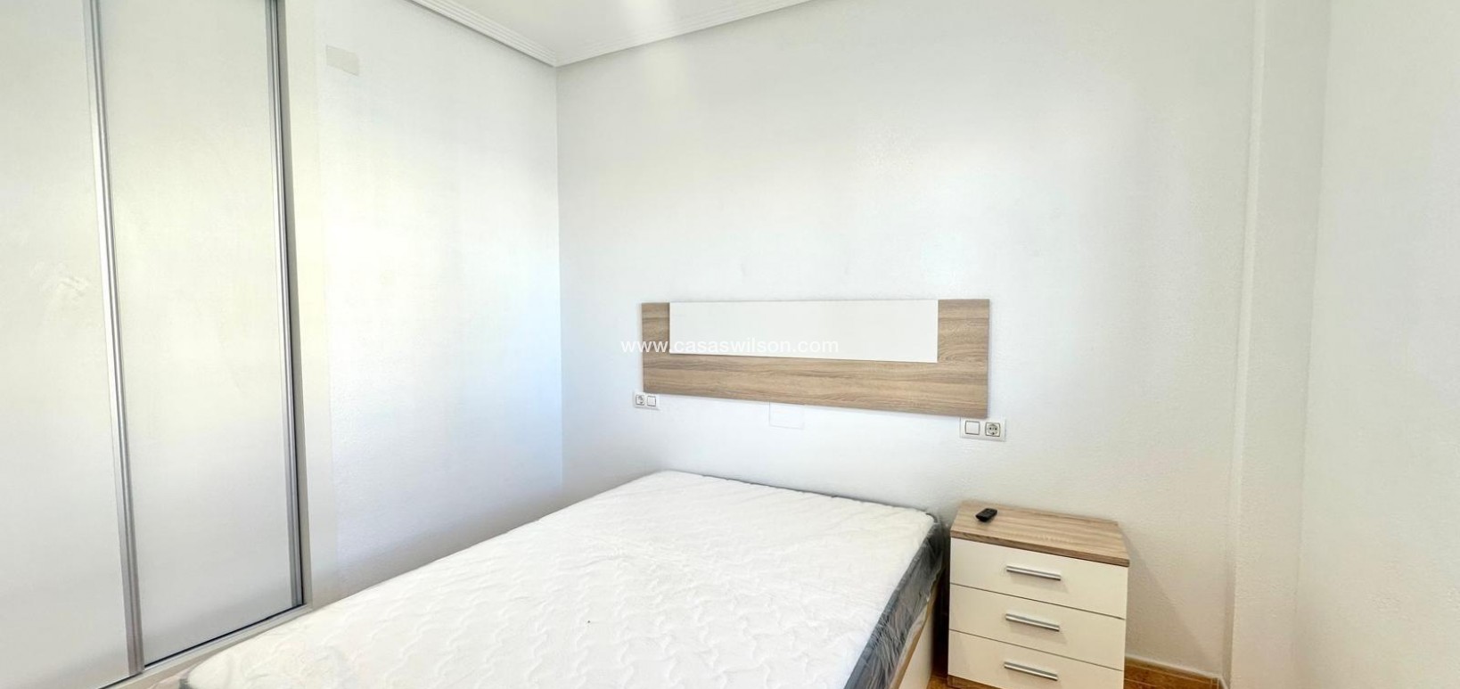 Sale - Bungalow - Torrevieja - Playa de los Locos