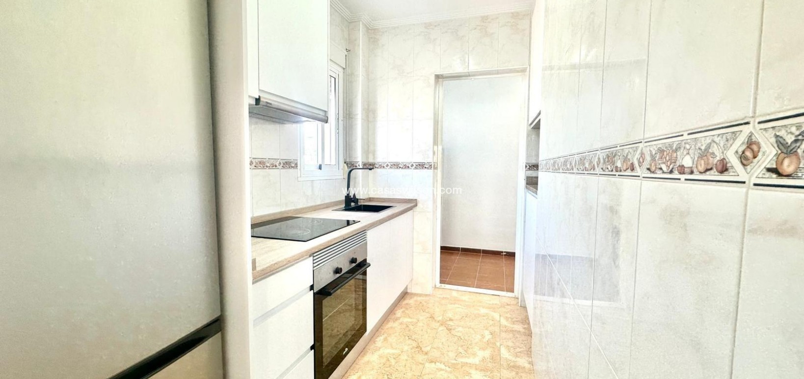 Sale - Bungalow - Torrevieja - Playa de los Locos