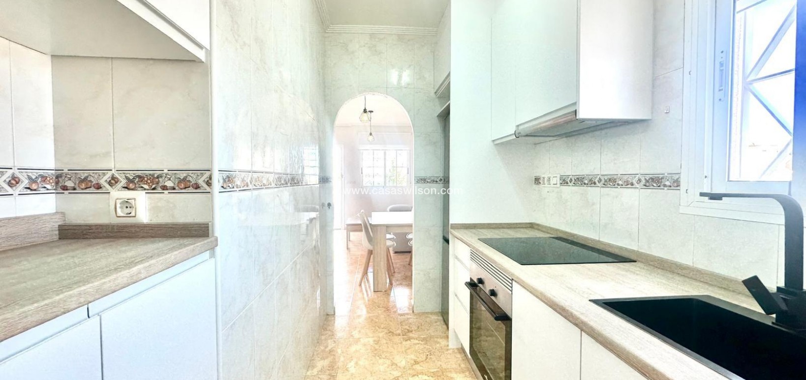 Sale - Bungalow - Torrevieja - Playa de los Locos