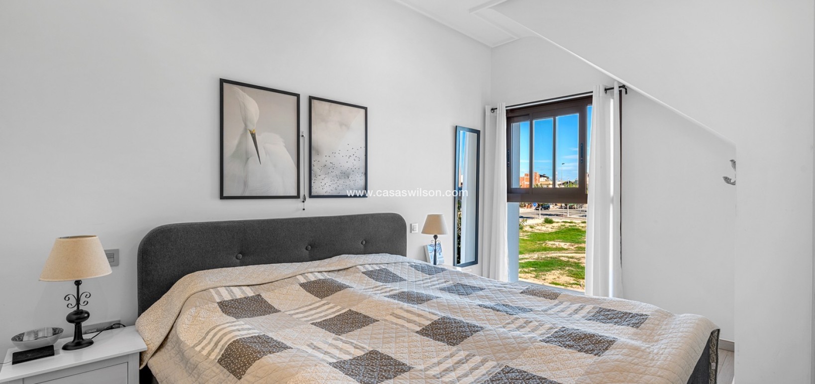 Sale - Appartement - Torre de la Horadada (Alicante) - Spain