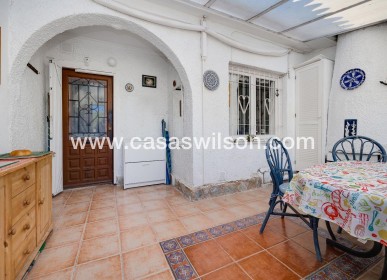 Sale - Villa - Torrevieja - Calas blanca