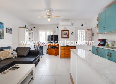 Sale - Villa - Torrevieja - Calas blanca