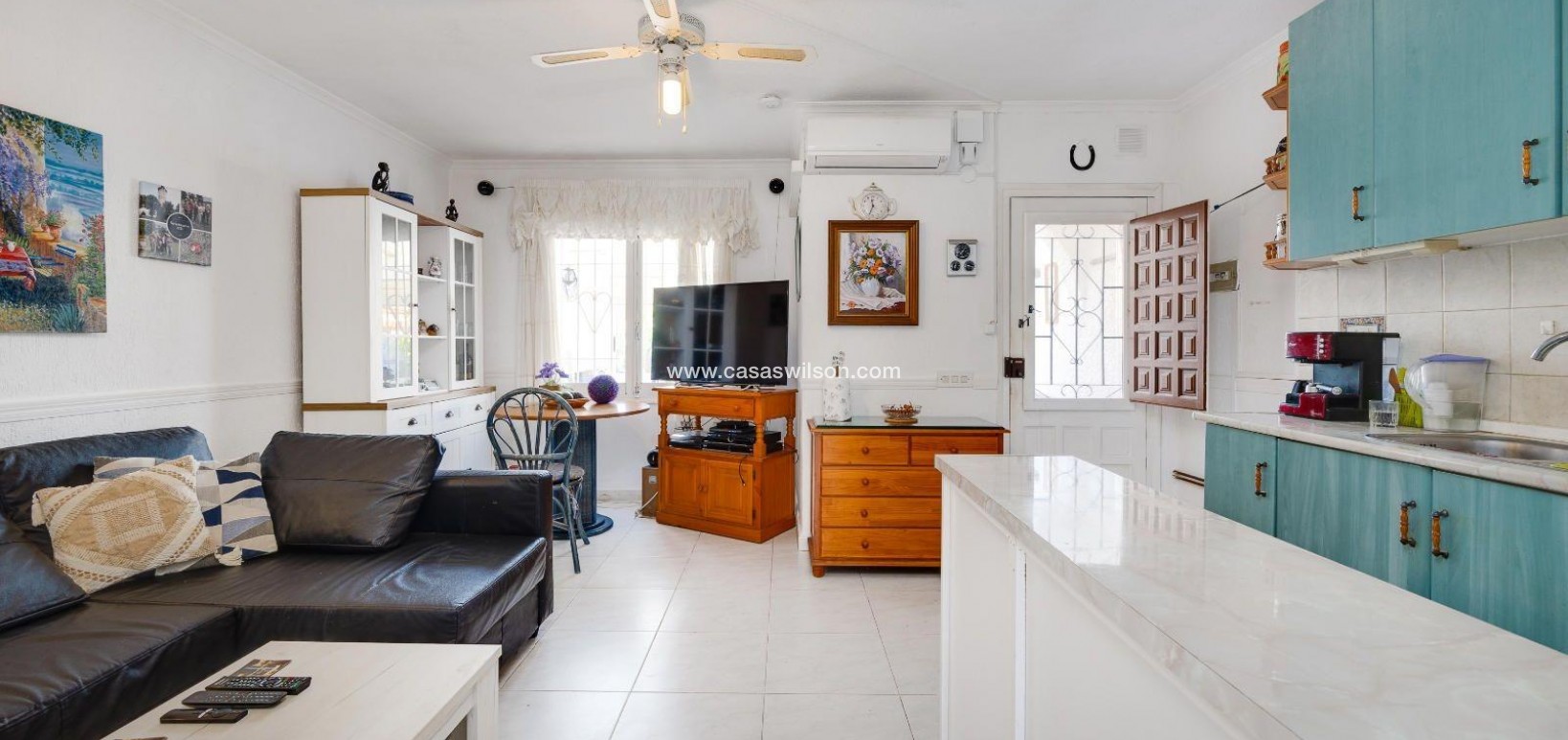 Sale - Villa - Torrevieja - Calas blanca