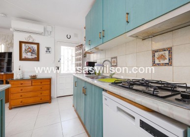 Sale - Villa - Torrevieja - Calas blanca