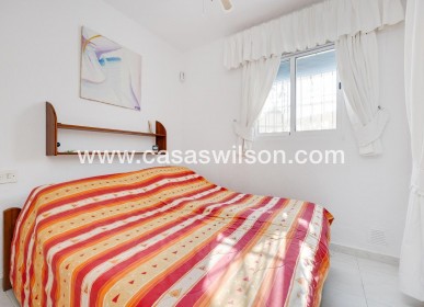 Sale - Villa - Torrevieja - Calas blanca