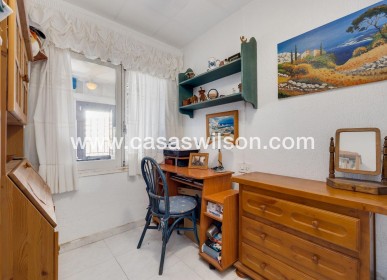Sale - Villa - Torrevieja - Calas blanca