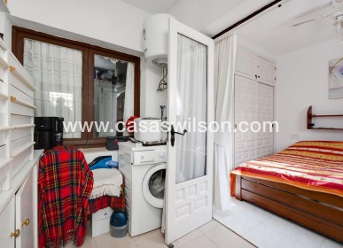 Sale - Villa - Torrevieja - Calas blanca