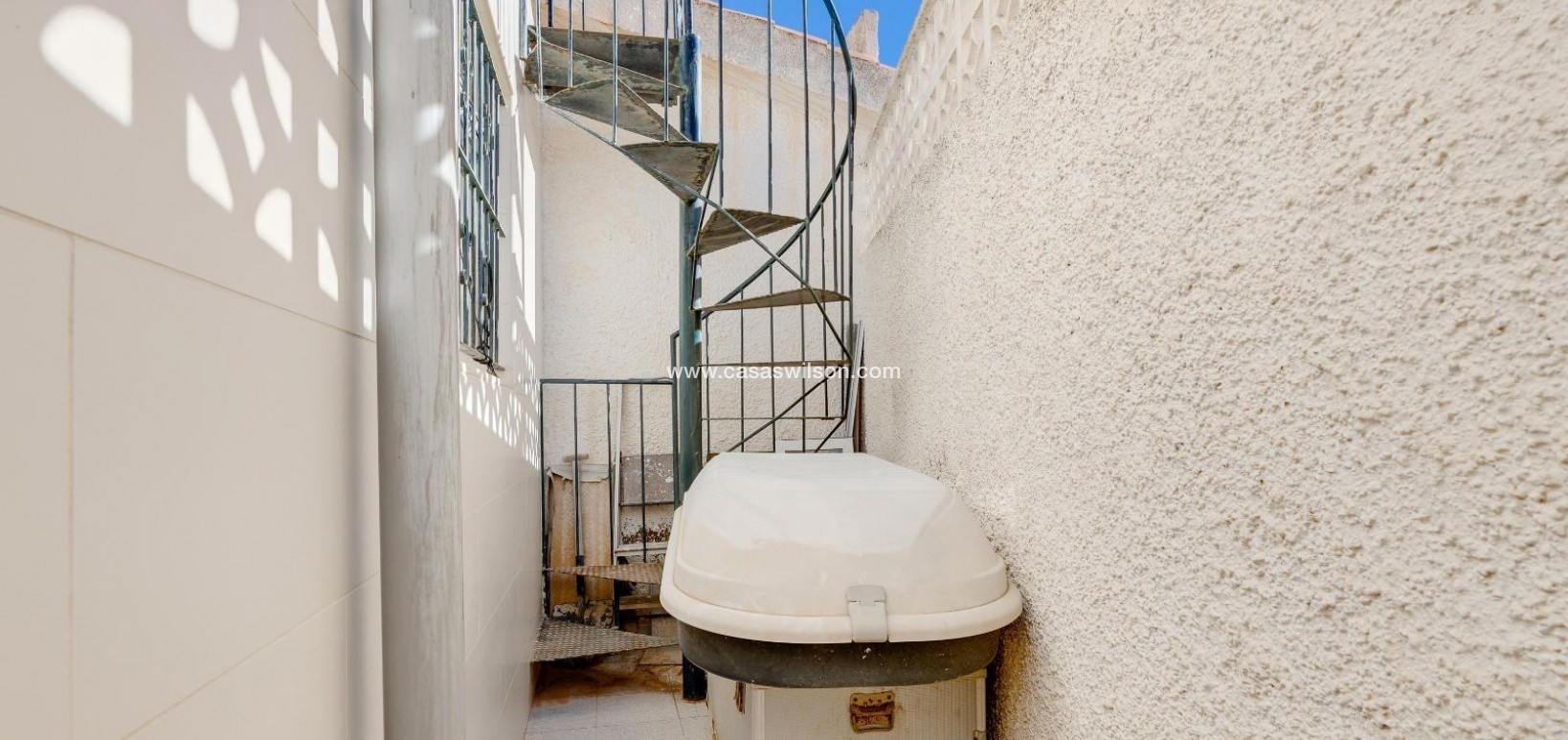 Sale - Villa - Torrevieja - Calas blanca