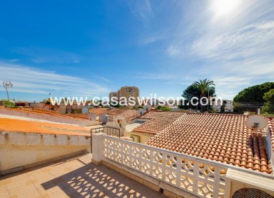 Sale - Villa - Torrevieja - Calas blanca
