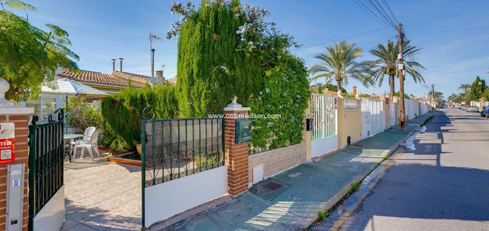 Sale - Villa - Torrevieja - Calas blanca
