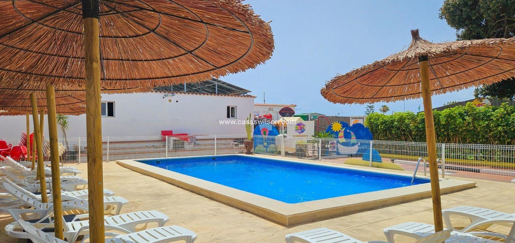 Sale - Villa - Torrevieja - Calas blanca